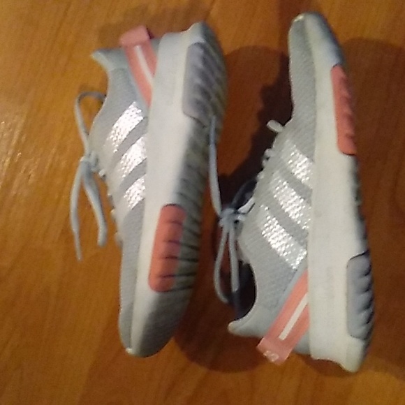 Girls Adidas Sneakers Size 3 - Picture 5 of 9